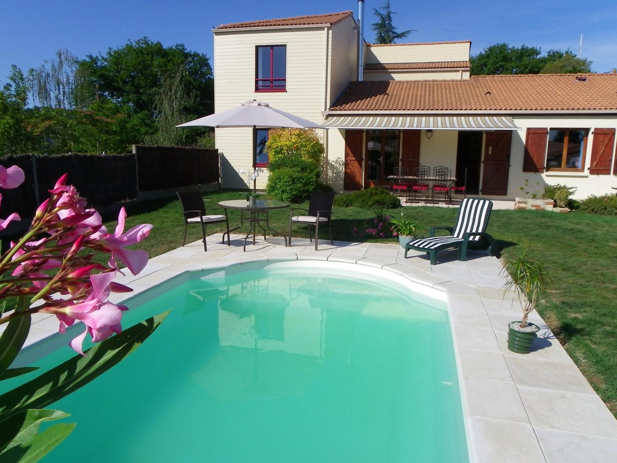 Le Logis De Saint-Martin Bed & Breakfast Haute-Goulaine Bagian luar foto